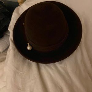 Brown hat